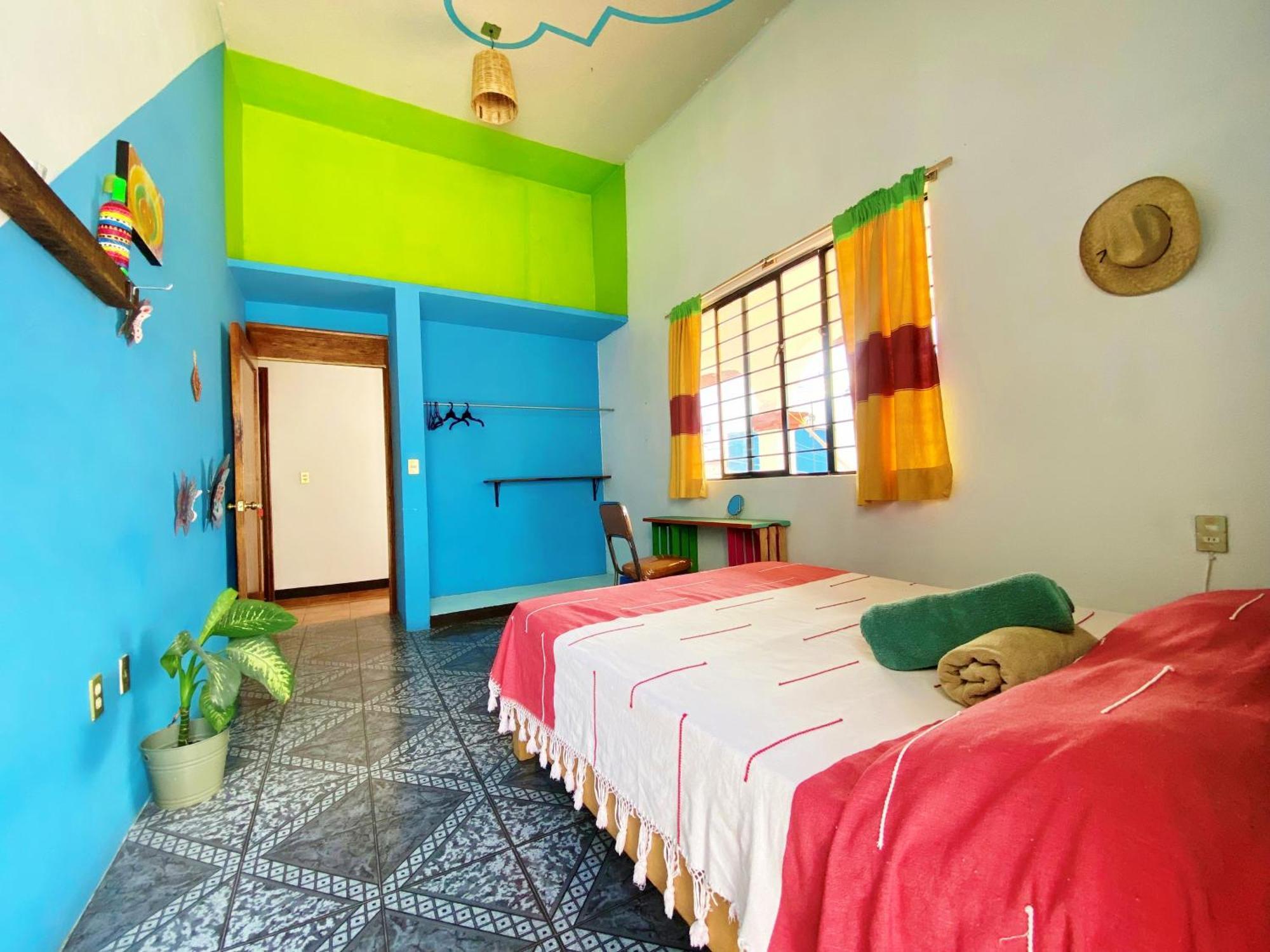 Casa El Mundo Hostel Oaxaca Bagian luar foto