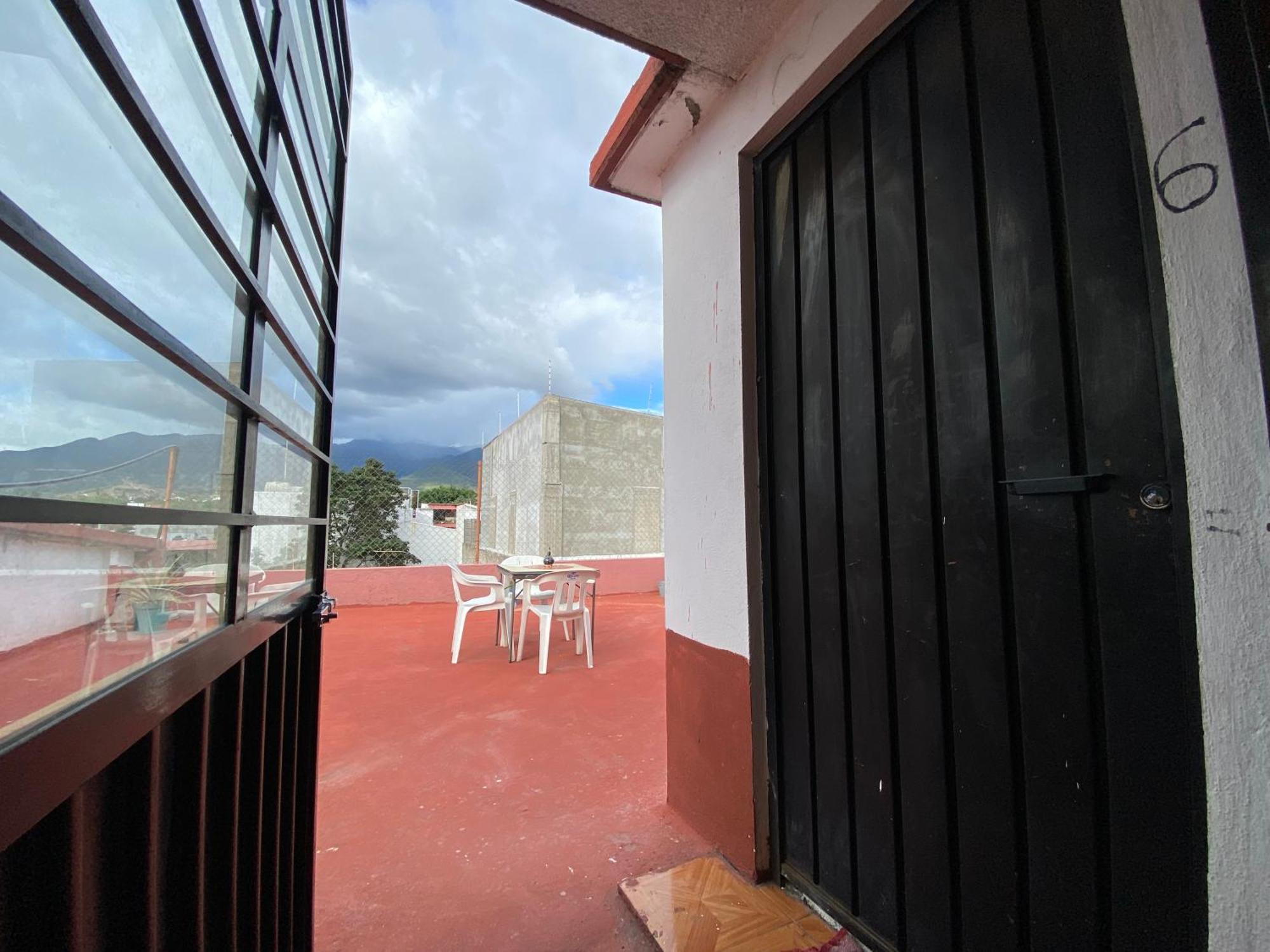 Casa El Mundo Hostel Oaxaca Bagian luar foto