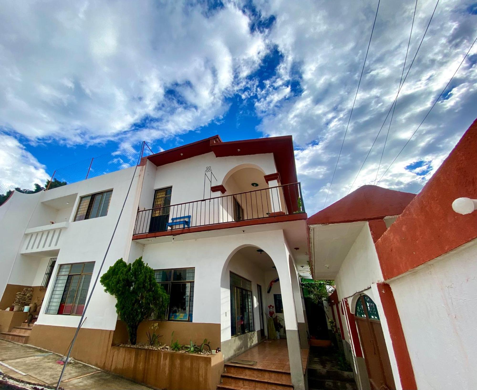 Casa El Mundo Hostel Oaxaca Bagian luar foto