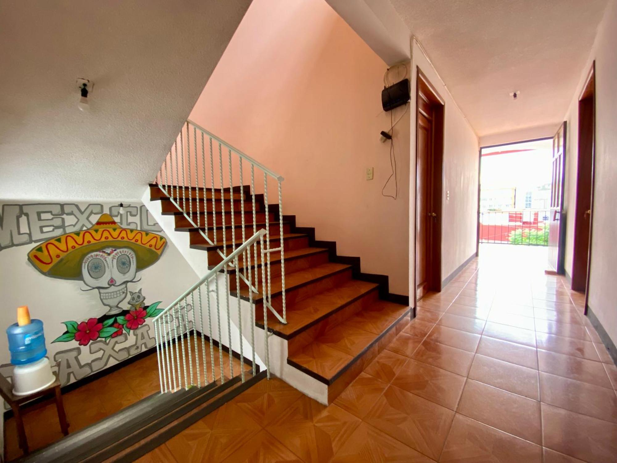 Casa El Mundo Hostel Oaxaca Bagian luar foto