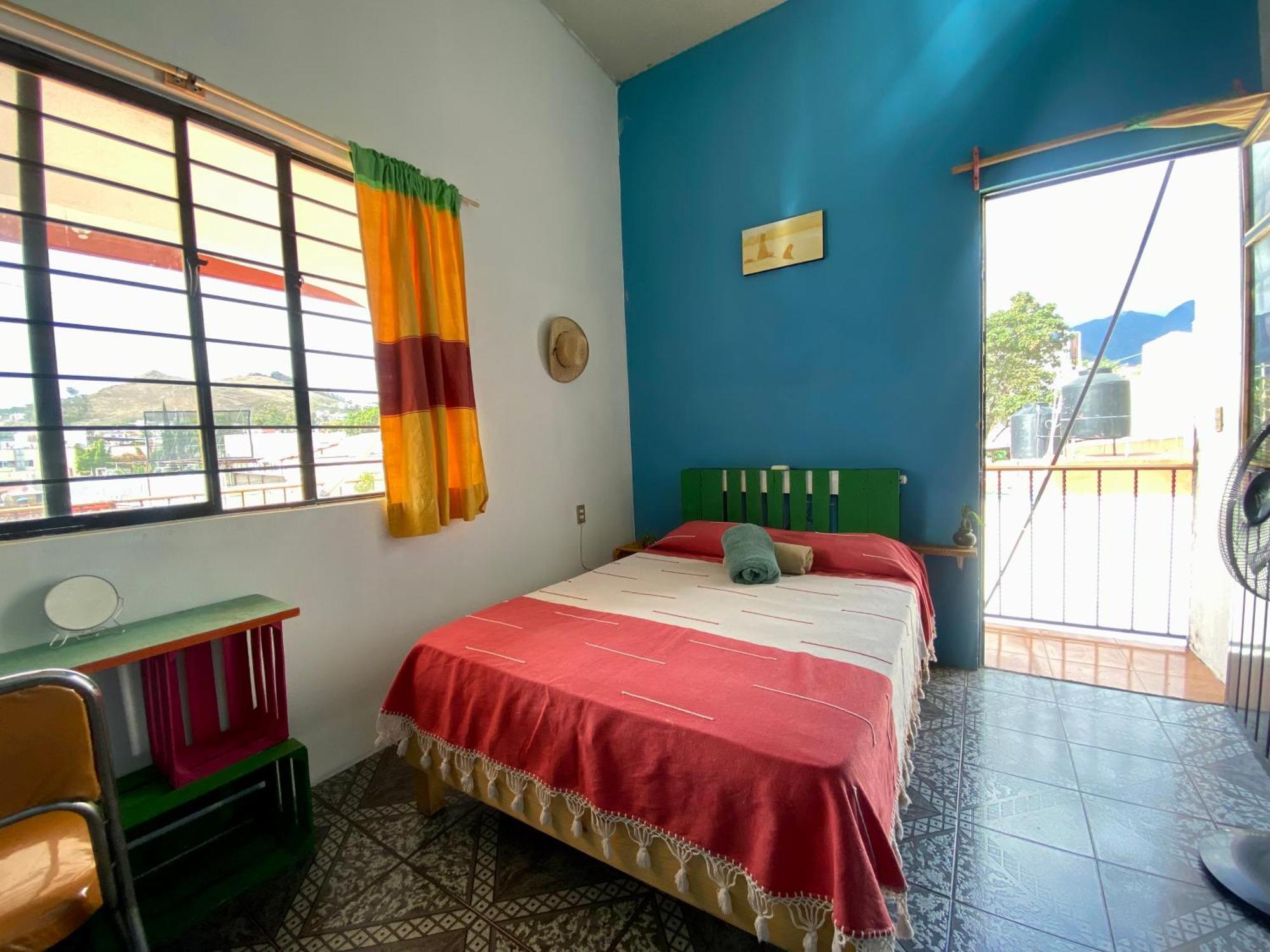 Casa El Mundo Hostel Oaxaca Bagian luar foto