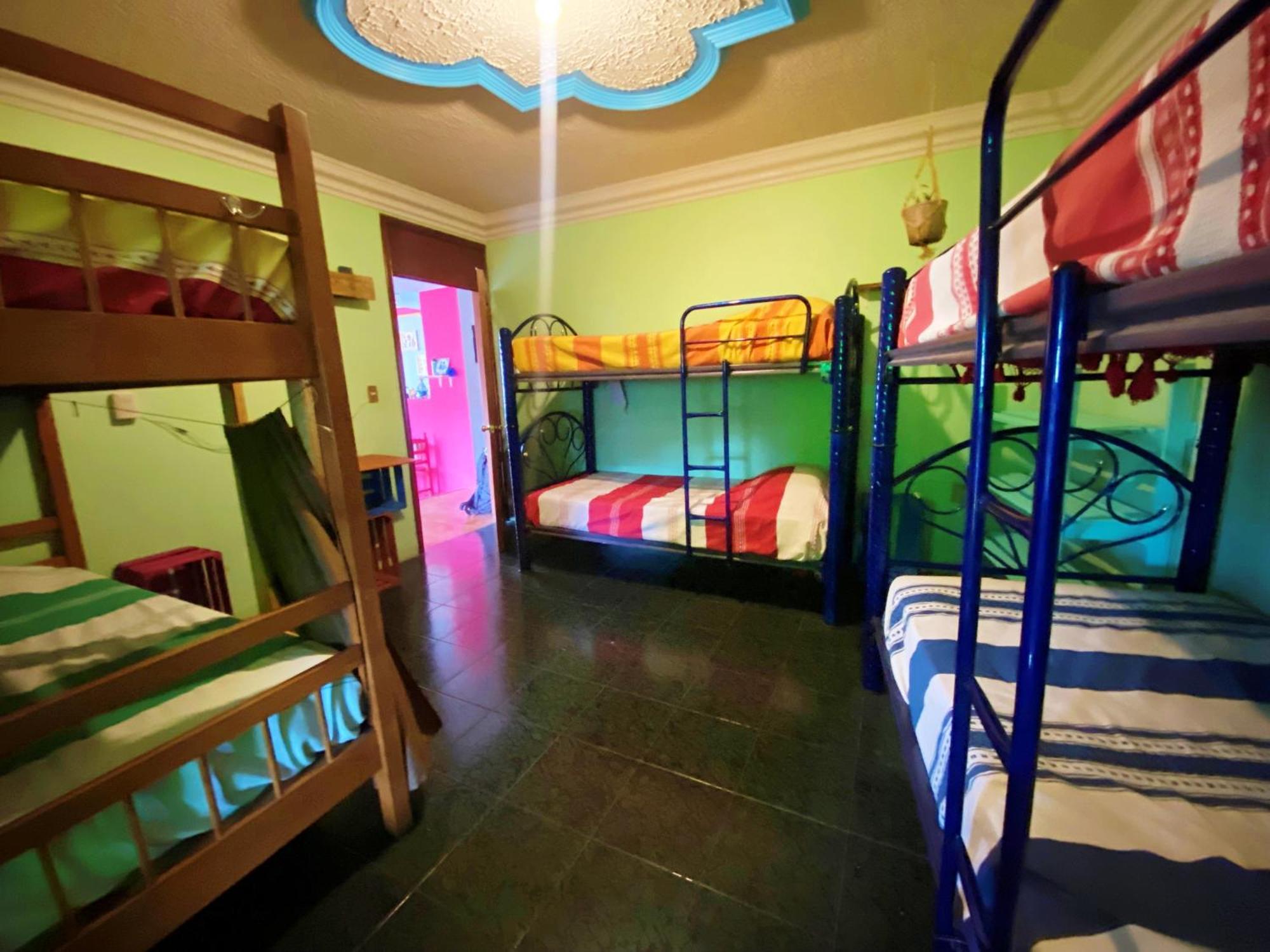 Casa El Mundo Hostel Oaxaca Bagian luar foto