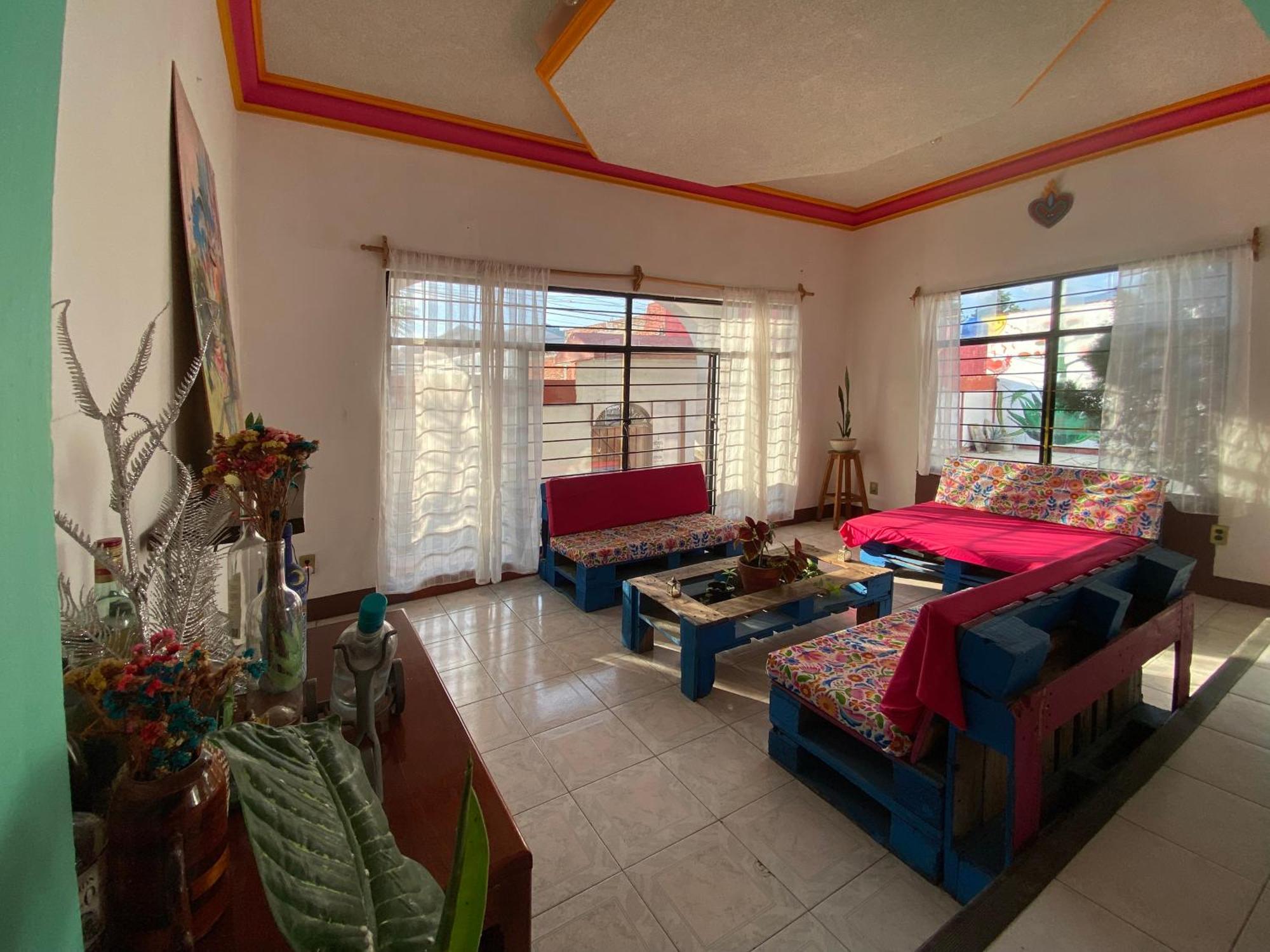 Casa El Mundo Hostel Oaxaca Bagian luar foto