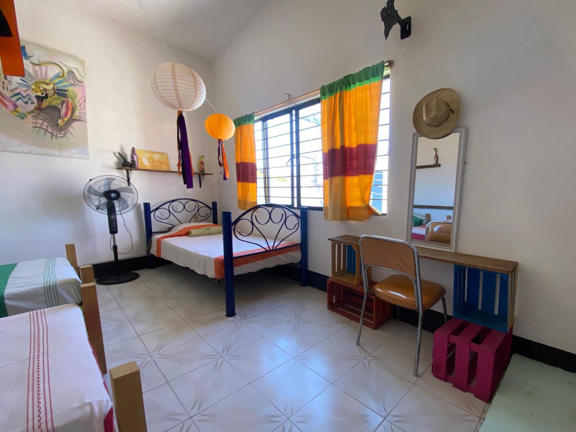 Casa El Mundo Hostel Oaxaca Bagian luar foto